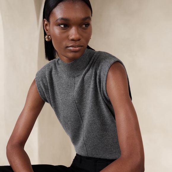 banana republic gray vest - Picture 1 of 4